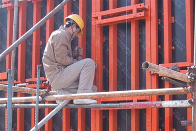 Għaliex Uża Teknoloġija tal-Ippressar sħun għal Plywood?